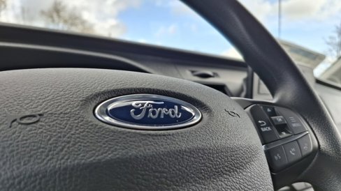 New 2025 Ford Transit 250 148 Medium Roof image 21