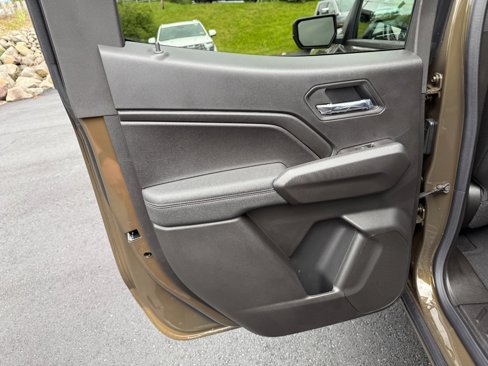 New 2025 GMC Canyon Elevation w/ Convenience Package image 17