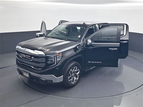 Used 2023 GMC Sierra 1500 SLT w/ SLT Premium Package image 30