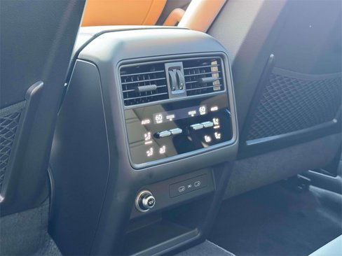 New 2026 Porsche Cayenne Coupe image 27