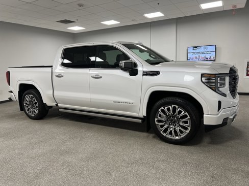 Used 2025 GMC Sierra 1500 Denali Ultimate image 14