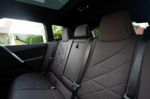 Used 2024 BMW iX xDrive50 image 14
