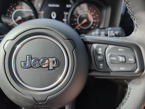 New 2025 Jeep Wrangler Unlimited Rubicon image 11