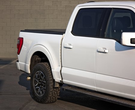 Used 2023 Ford F150 Lariat image 3