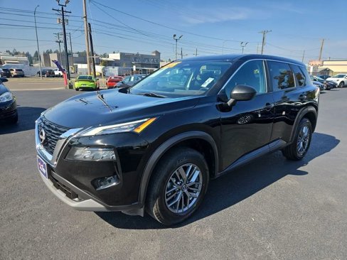 Used 2023 Nissan Rogue S image 3