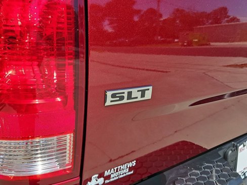 Used 2024 RAM 1500 Classic SLT image 27