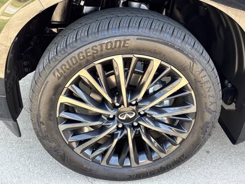 Used 2025 INFINITI QX80 Autograph w/ Autograph Exterior Package image 14