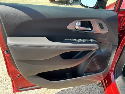New 2026 Chrysler Pacifica Select image 25