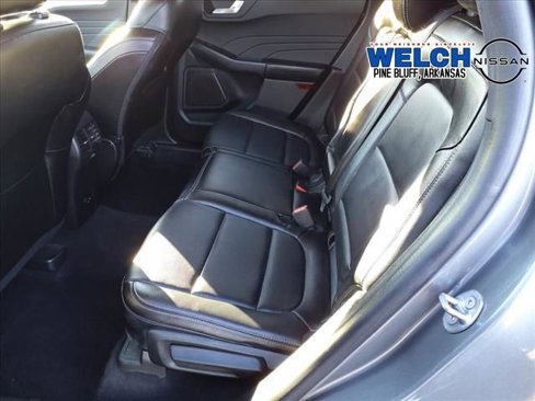 Used 2022 Ford Escape SEL image 9