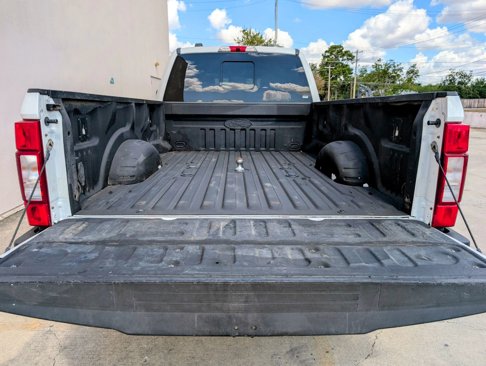 Used 2021 Ford F350 Lariat w/ Chrome Package image 14