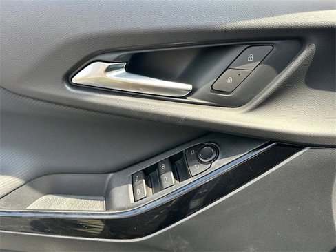 New 2026 Chevrolet Equinox LT w/ Convenience Package II image 13