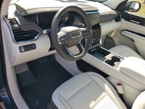 New 2026 GMC Acadia Denali w/ Super Cruise Package image 6