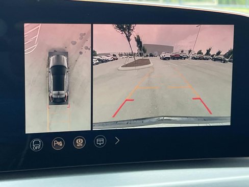 New 2026 Cadillac Lyriq Signature Sport image 33