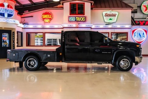 Used 2023 Chevrolet Silverado 3500 LT image 10
