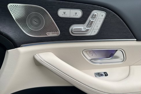 New 2026 Mercedes-Benz GLS 450 4MATIC image 21