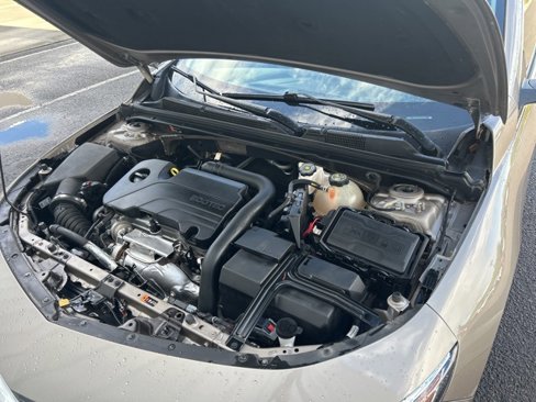 Used 2023 Chevrolet Malibu LS image 10