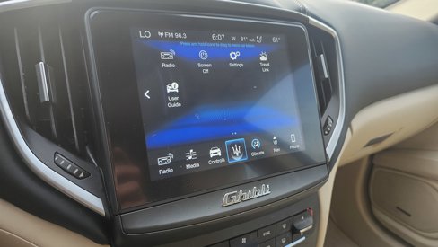 Used 2018 Maserati Ghibli GranLusso image 41