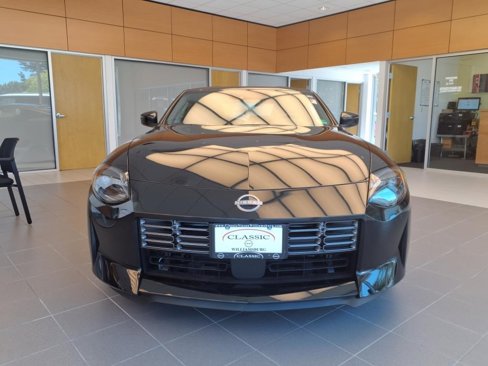 New 2025 Nissan Z Performance w/ Floor Mat Package image 2