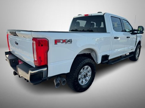 Used 2024 Ford F250 XLT w/ FX4 Off-Road Package image 3