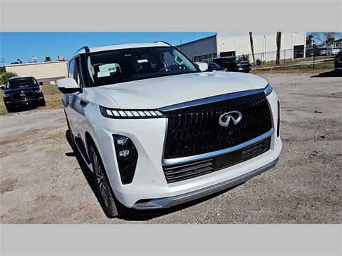 New 2025 INFINITI QX80 Sensory image 31