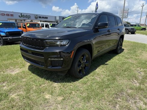 New 2025 Jeep Grand Cherokee L Limited image 3