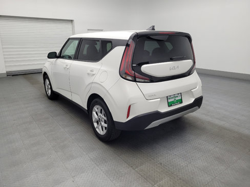 Used 2023 Kia Soul S image 5