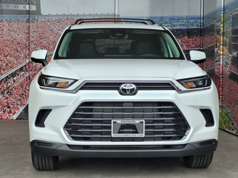 New 2026 Toyota Grand Highlander AWD image 2
