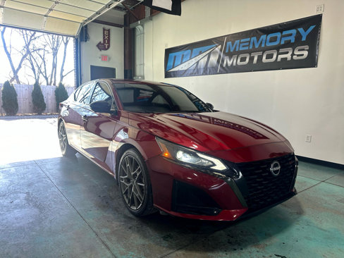 Used 2023 Nissan Altima 2.0 SR image 1