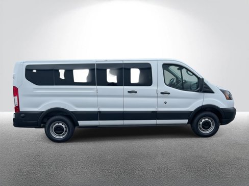 Used 2023 Ford Transit 250 Low Roof AWD image 6