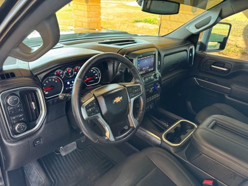 Used 2022 Chevrolet Silverado 3500 LTZ w/ LTZ Texas Edition image 12
