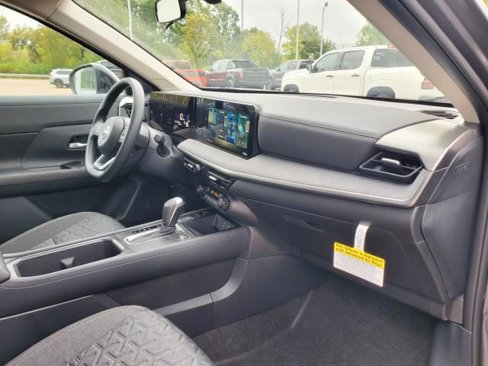 New 2026 Nissan Kicks SV w/ SV Premium Package image 15