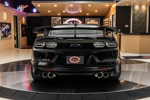 Used 2022 Chevrolet Camaro ZL1 image 14