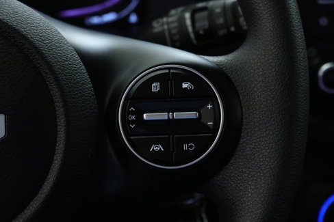 Used 2023 Kia Soul LX w/ LX Technology Package image 14