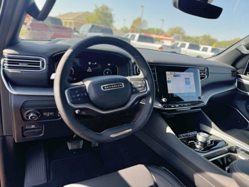 New 2024 Jeep Wagoneer Series II image 10