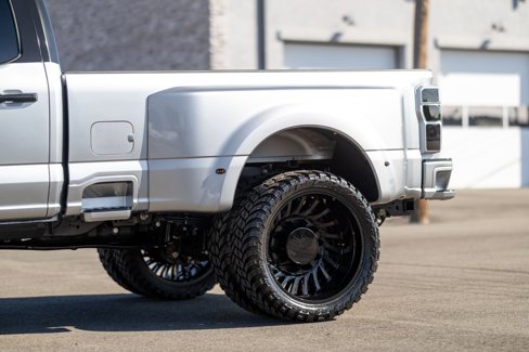 Used 2024 Ford F450 Limited w/ FX4 Off-Road Package image 15