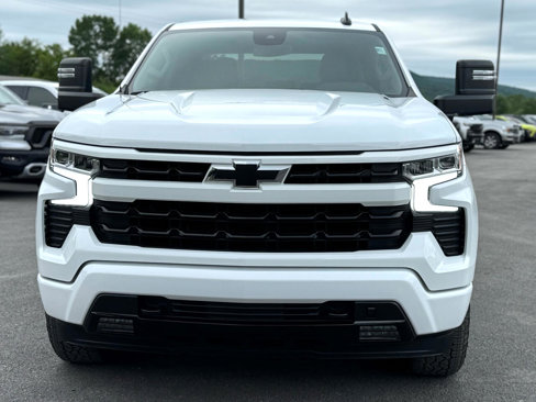 Used 2024 Chevrolet Silverado 1500 RST image 2