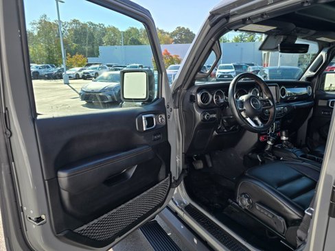Used 2022 Jeep Wrangler Unlimited Rubicon w/ Xtreme Recon 35" Tire Package image 32