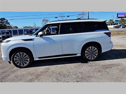 New 2025 INFINITI QX80 Sensory image 14