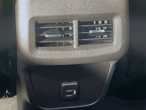Used 2020 Chevrolet Equinox LT image 22