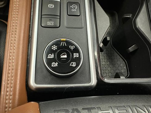 Used 2023 Nissan Pathfinder Platinum w/ Black Appearance Package image 72