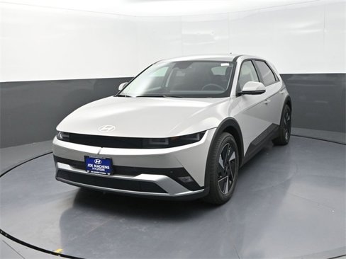 New 2025 Hyundai Ioniq 5 SE image 4