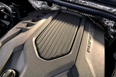 New 2026 Porsche Macan Turbo image 22