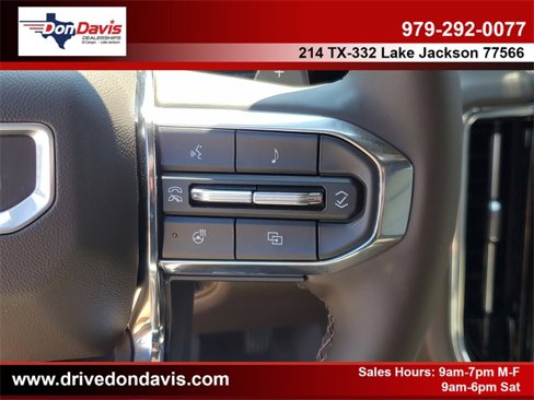 New 2026 GMC Yukon Elevation image 25