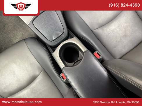 Used 2015 Toyota Prius Five image 30