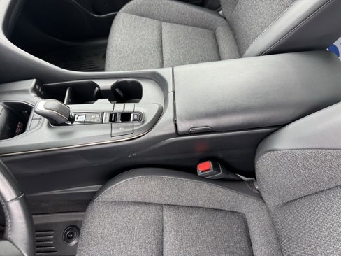 Used 2023 Toyota Crown XLE image 15