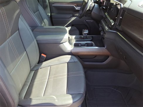 Used 2025 Chevrolet Silverado 1500 High Country w/ Technology Package image 28