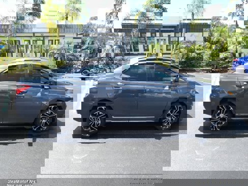 Used 2016 Toyota Corolla S image 2
