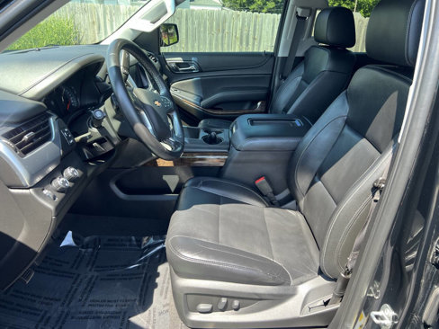 Used 2020 Chevrolet Suburban LT image 13