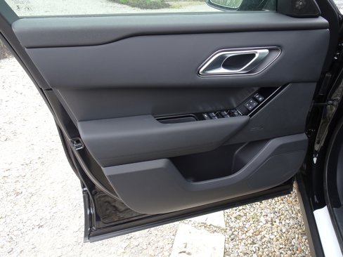 New 2026 Land Rover Range Rover Velar S image 12