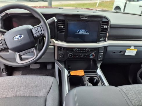 New 2025 Ford F250 XLT w/ Black Appearance Package image 10